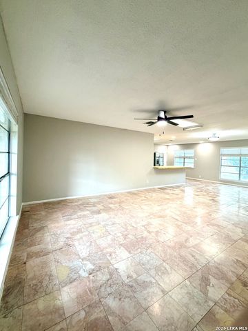3207 Colony Dr, San Antonio, TX 78230