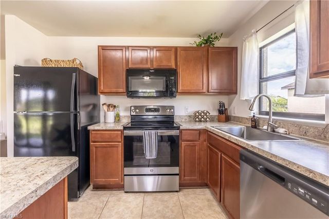 727 Morningview CT, Lehigh Acres, FL 33974