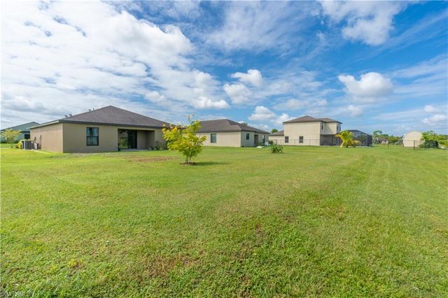 727 Morningview CT, Lehigh Acres, FL 33974