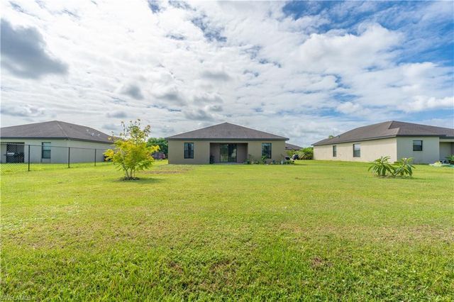 727 Morningview CT, Lehigh Acres, FL 33974