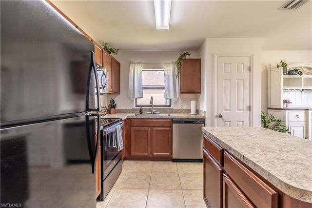 727 Morningview CT, Lehigh Acres, FL 33974