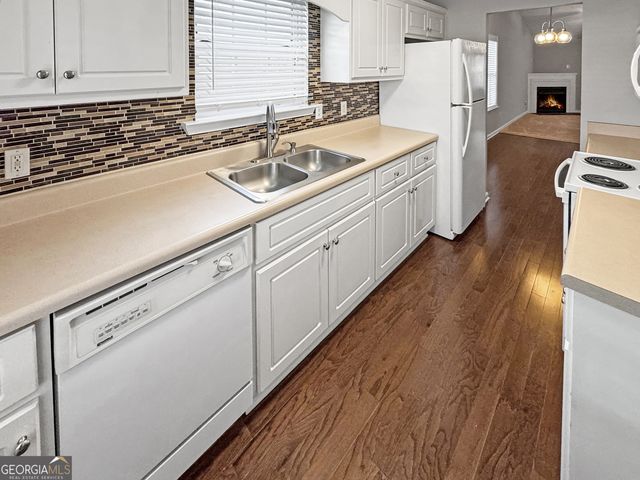 1653 Summerwoods Circle, Griffin, GA 30224