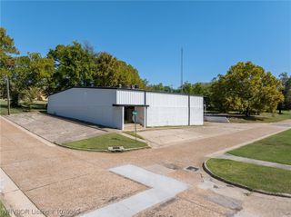 100 N 11th Street, Van Buren, AR 72956