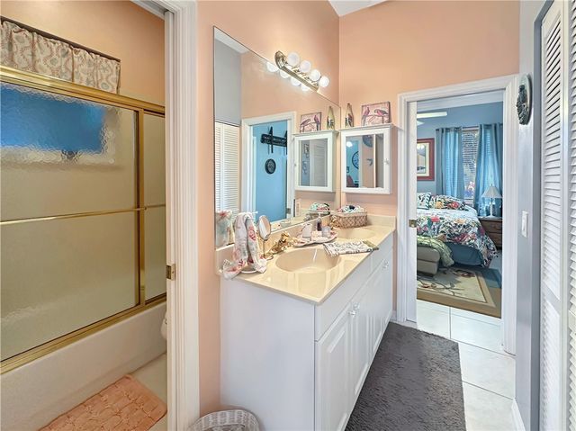 5212 Feather Creek Drive, Fort Pierce, FL 34951