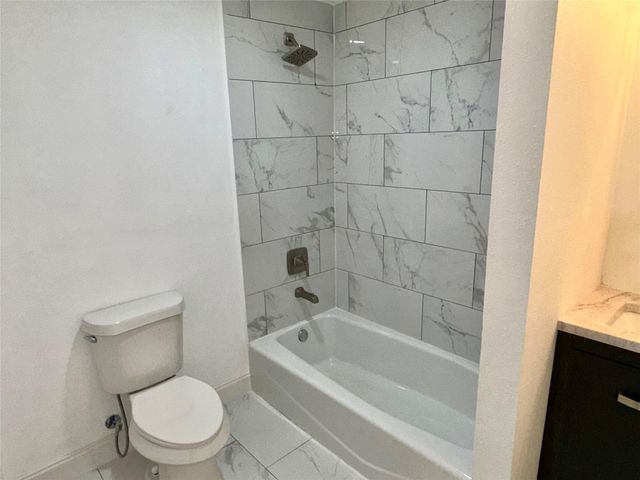 712 W Bond Street, Denison, TX 75020