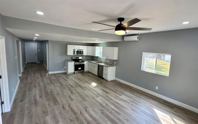 712 W Bond Street, Denison, TX 75020