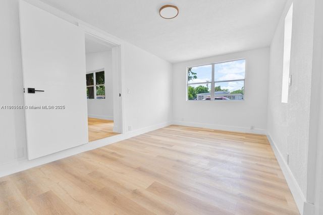 75 NW 125th St, North Miami, FL 33168