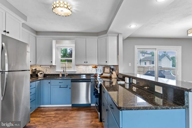 60 BUNKER LN, Etters, PA 17319