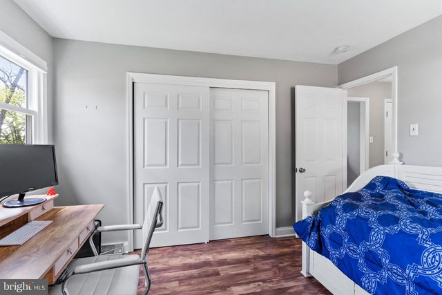 60 BUNKER LN, Etters, PA 17319