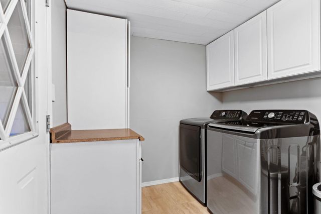 60 BUNKER LN, Etters, PA 17319