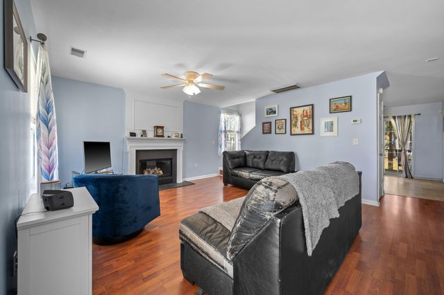 1130 Peninsula Cove Drive, Charleston, SC 29492