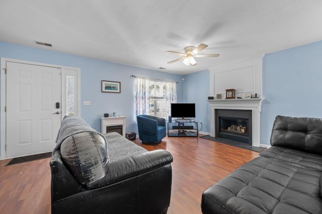 1130 Peninsula Cove Drive, Charleston, SC 29492