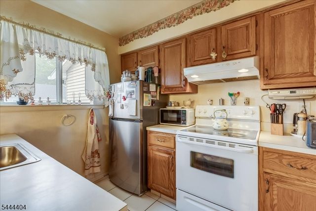 714 Delair Rd, Monroe Twp., NJ 08831