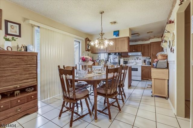 714 Delair Rd, Monroe Twp., NJ 08831