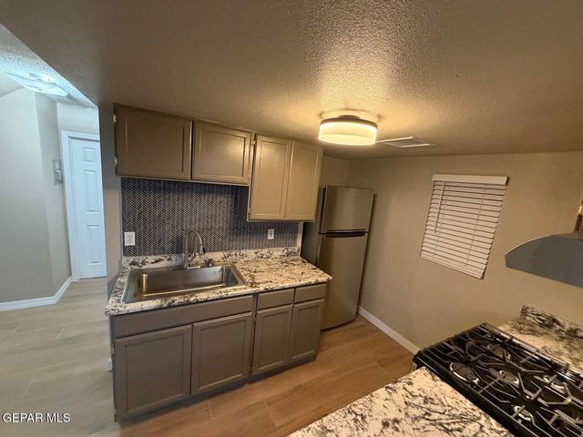 3585 WATERSPRING Lane, El Paso, TX 79936