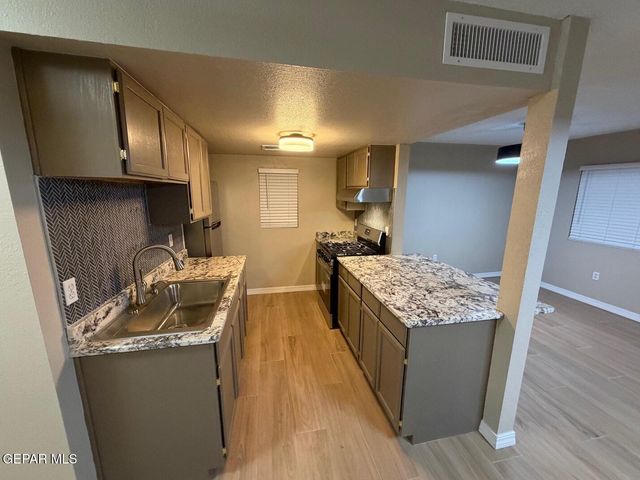 3585 WATERSPRING Lane, El Paso, TX 79936