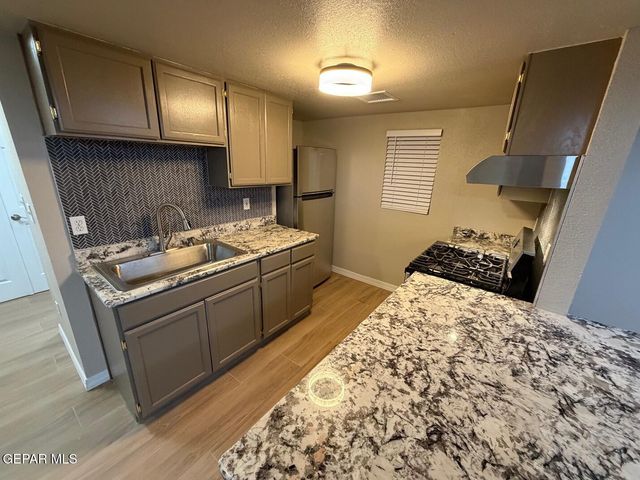 3585 WATERSPRING Lane, El Paso, TX 79936