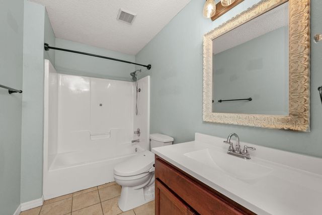 2412 Kodiak Court, Navarre, FL 32566