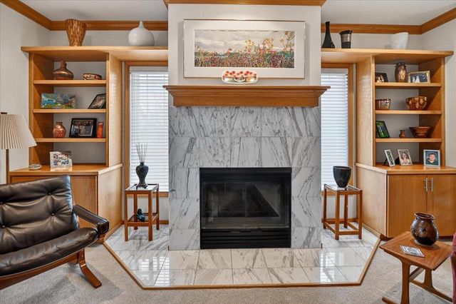 2999 Woods Edge Way, Fitchburg, WI 53711