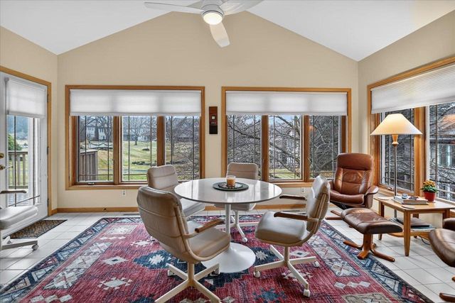 2999 Woods Edge Way, Fitchburg, WI 53711