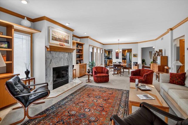 2999 Woods Edge Way, Fitchburg, WI 53711