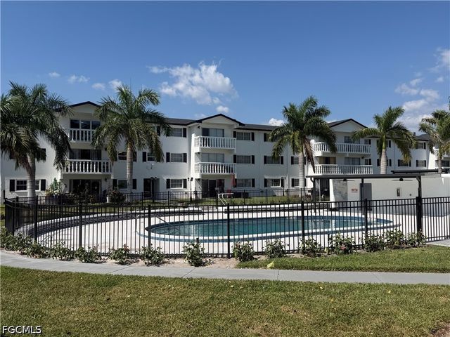 3704 Broadway 310, Fort Myers, FL 33901