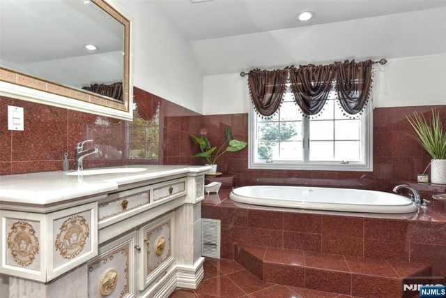 32-12 Raphael, Fair Lawn, NJ 07410