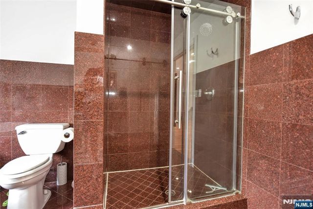 32-12 Raphael, Fair Lawn, NJ 07410