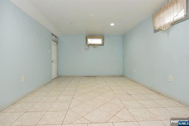 32-12 Raphael, Fair Lawn, NJ 07410