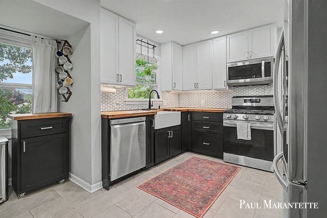1028 Dorroll Street, Grand Rapids, MI 49505