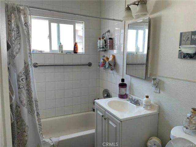 2516 S Rosewood, Santa Ana, CA 92707