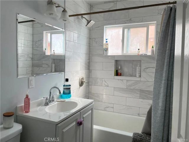 2516 S Rosewood, Santa Ana, CA 92707