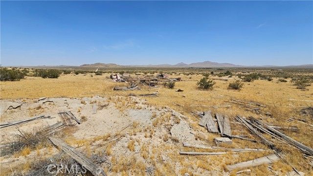 1 Buckhorn Trail, Helendale, CA 92342