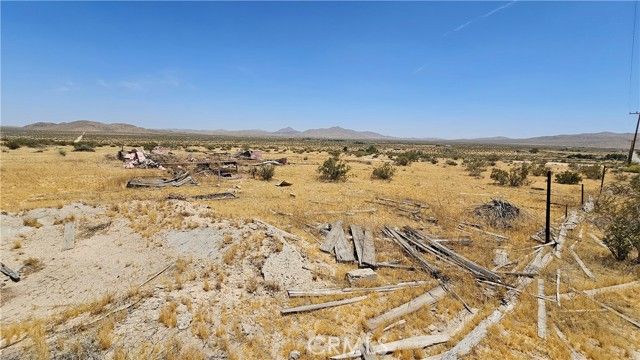 1 Buckhorn Trail, Helendale, CA 92342