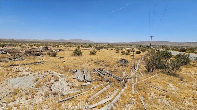 1 Buckhorn Trail, Helendale, CA 92342