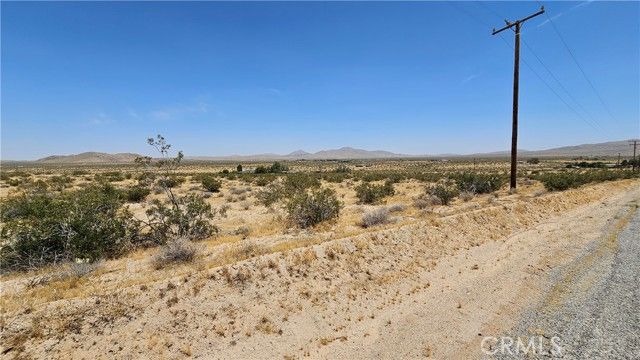 1 Buckhorn Trail, Helendale, CA 92342