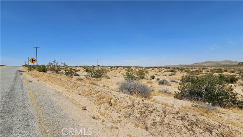 1 Buckhorn Trail, Helendale, CA 92342
