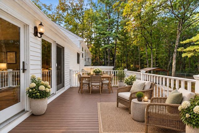 90 Deacon Haynes Rd, Concord, MA 01742