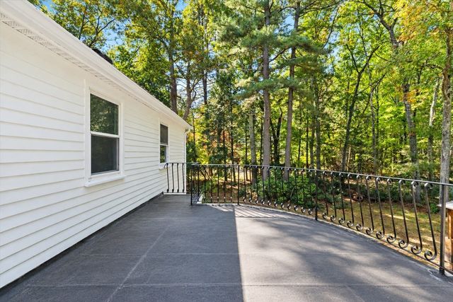 90 Deacon Haynes Rd, Concord, MA 01742