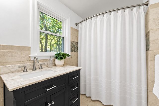 90 Deacon Haynes Rd, Concord, MA 01742