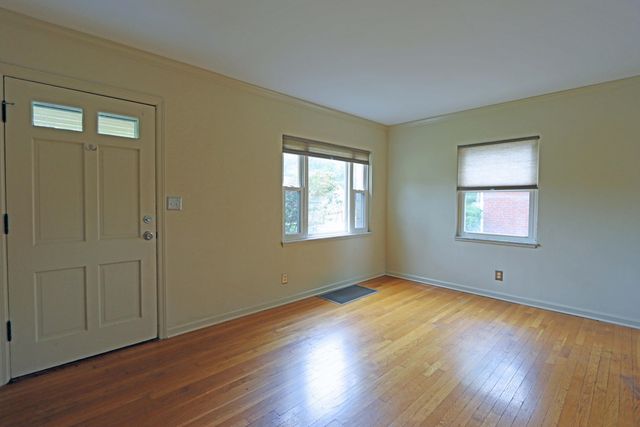 925 S Chesterfield Road, Columbus, OH 43209