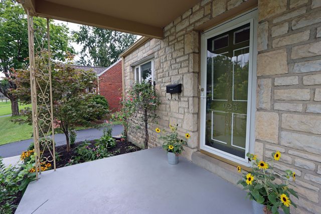 925 S Chesterfield Road, Columbus, OH 43209