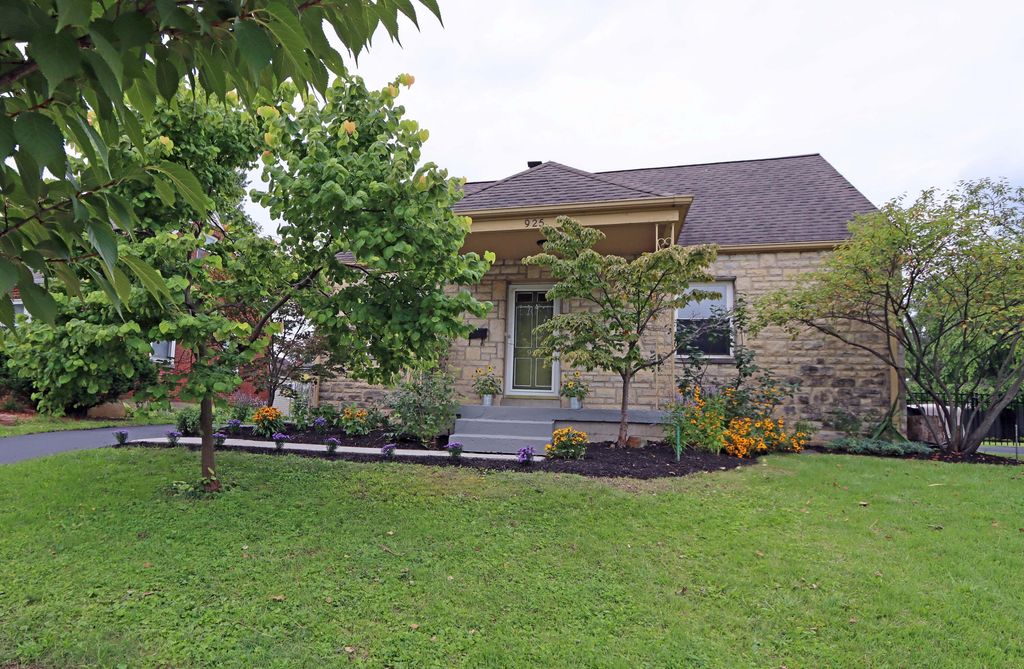 925 S Chesterfield Road, Columbus, OH 43209