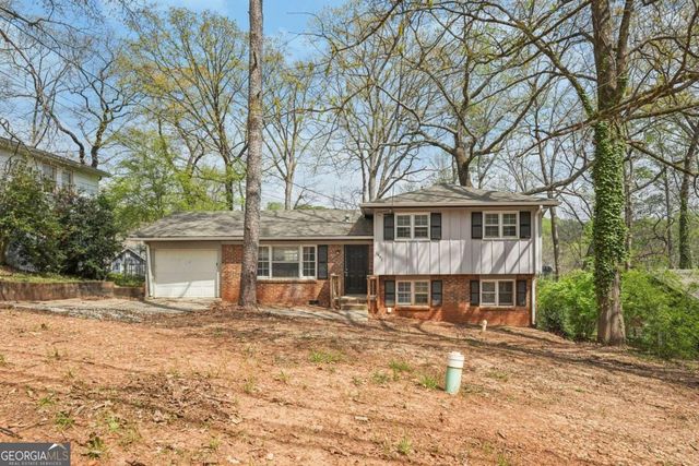 2491 Crestdale Circle SE, Atlanta, GA 30316