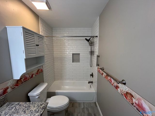 220 SE Marinawoods Drive C, Huntsville, AL 35803