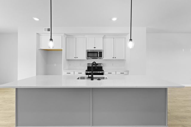 423 Talbot Drive, Summerville, SC 29486