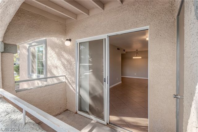 221 Mission Catalina Lane 101, Las Vegas, NV 89107