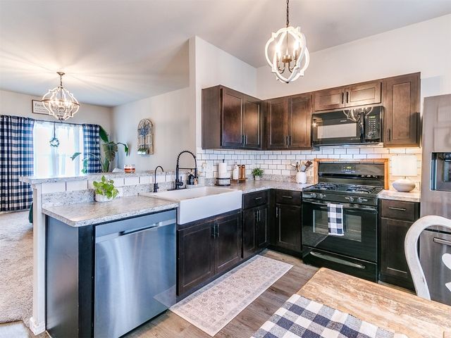 11704 NW 99th Terrace, Yukon, OK 73099