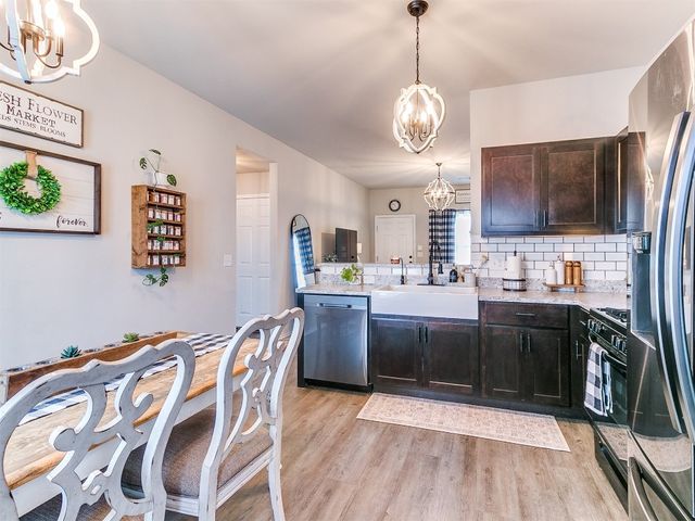 11704 NW 99th Terrace, Yukon, OK 73099