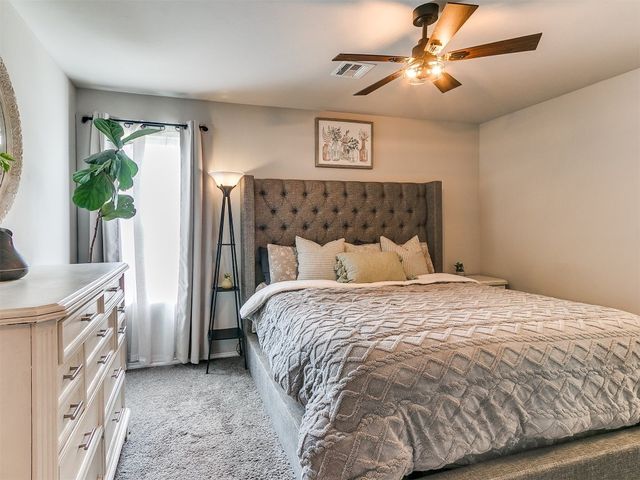 11704 NW 99th Terrace, Yukon, OK 73099